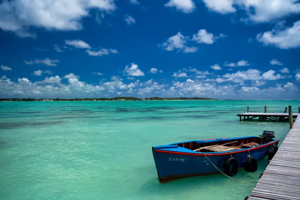 unsplash_OmG5GQkiRYo_Mauritius.jpg.jpg.jpg.jpg.webp