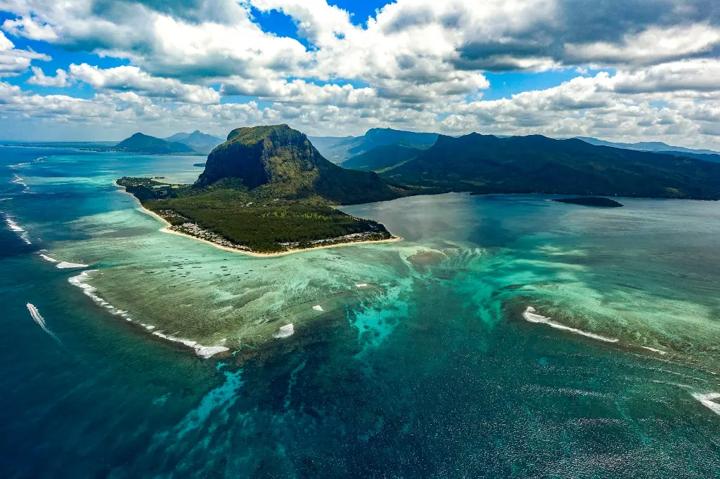unsplash_dcovteh2ti4_Mauritius.jpg.webp