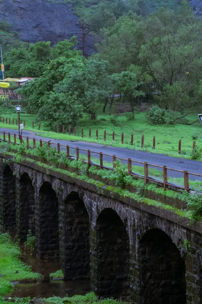 unsplash_zJ3P56g6Eq4_lonavala.webp