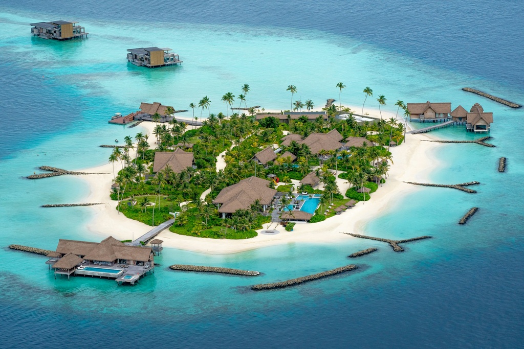 Maldives Paradise Escape
